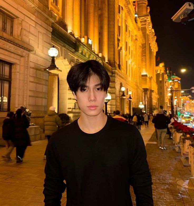 ourmyailyacom's tweet photo. — Straight or turn?

/Naravit is a straight man, unlike his friends who like the same sex, until Nara meets Phuwin, a beautiful man who turns his life upside down.

#PondPhuwin #pondphuwinau🔞 
tw/cw:homophobic https://t.co/GQEoNdJmvz