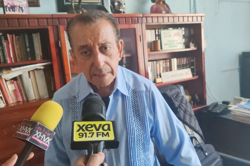 XEVATabasco's tweet photo. 🎙 #EntrevistaXEVA | El dirigente de la Federación de Trabajadores y Obreros de Tabasco (#FTOT), Edgar Azcuaga Cabrera, nos da su opinión para XEVA Noticias, Primera Emisión de la aprobación de la #ReformaLaboral que contempla la reducción de la jornada semanal.
Escúchanos en vivo aquí: https://t.co/gr2GVfZc6y
#XEVA #Tabasco #Entrevista #RadioOnline