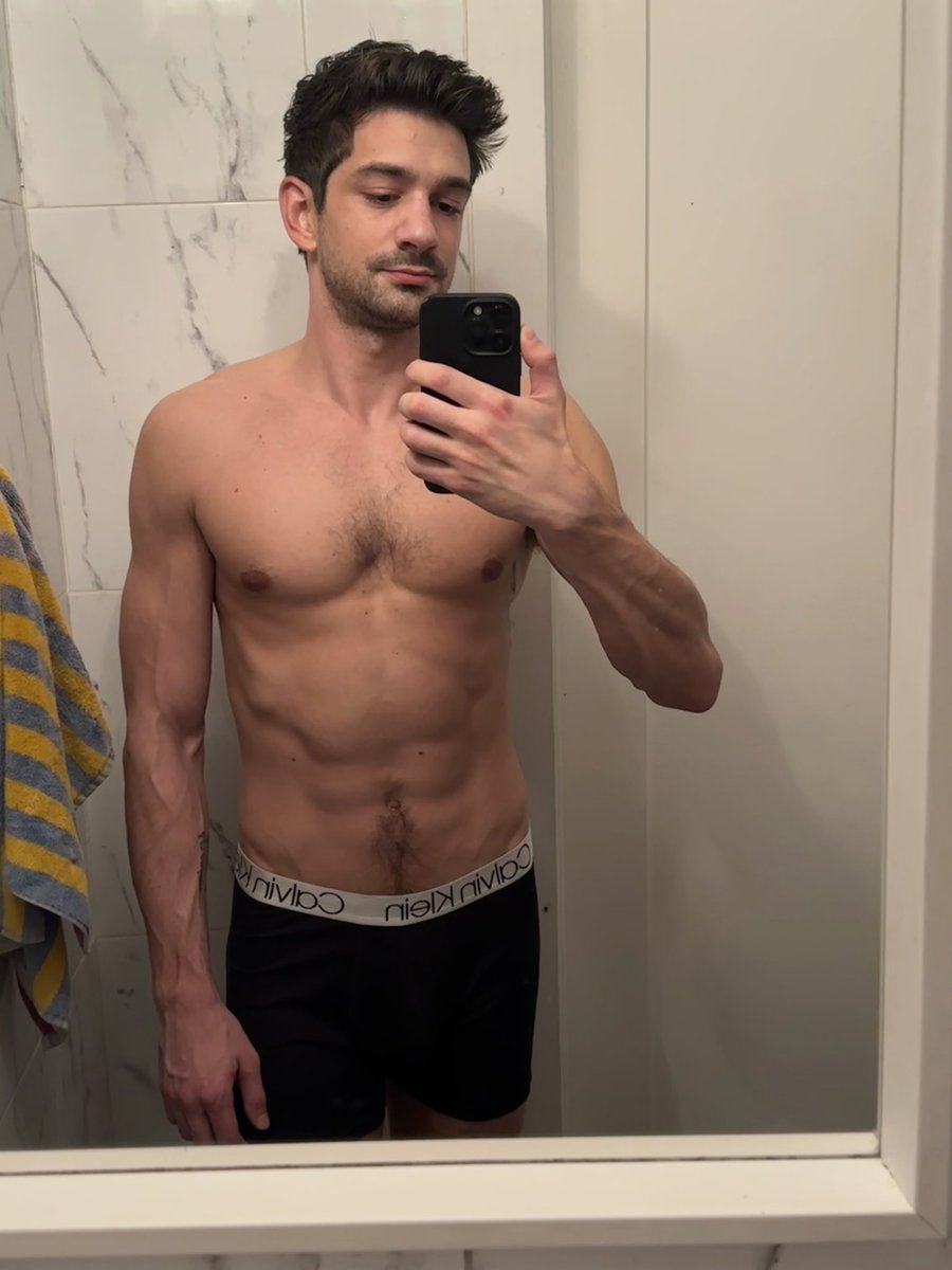 snarkbot tweet media