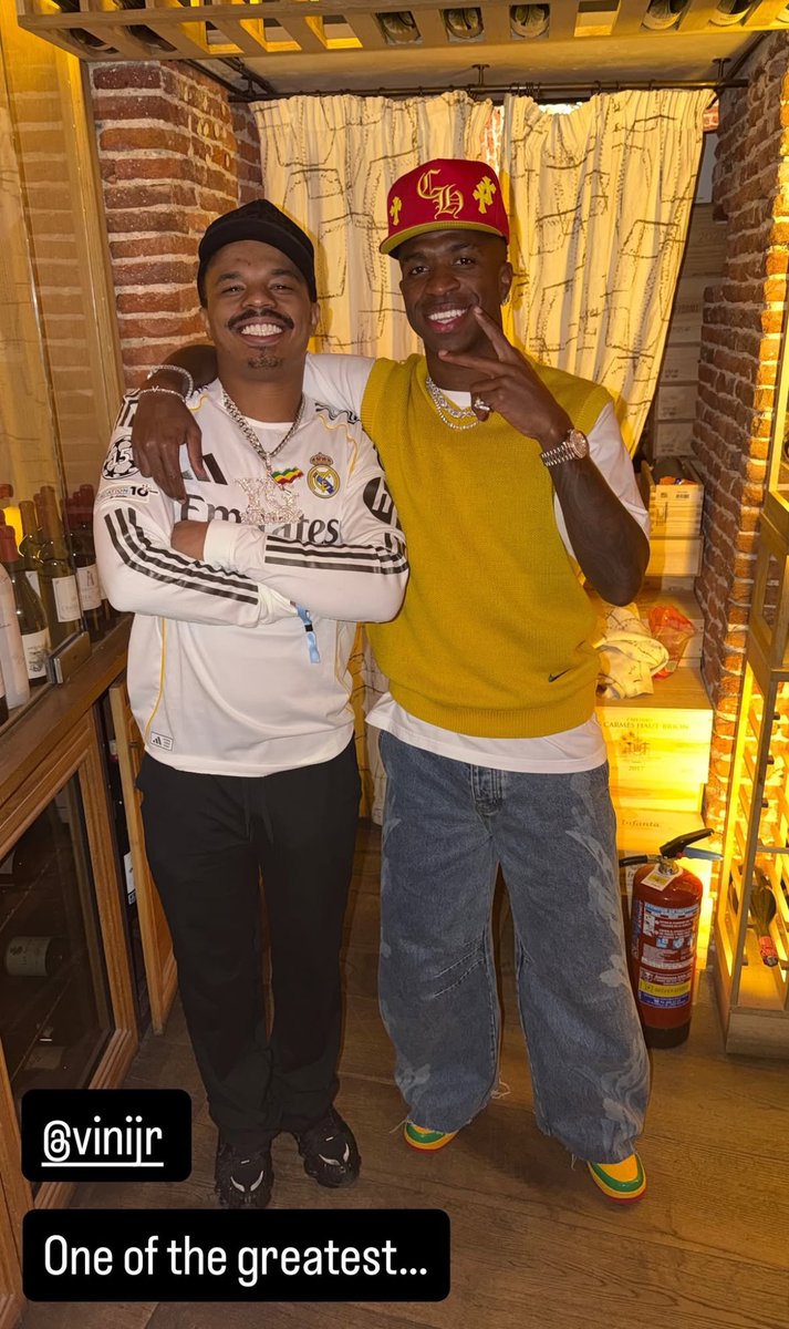 DailyLoud's tweet photo. Vini Jr turning up with the Marley family after a win vs Benfica
 https://t.co/0hV06ZX3f3