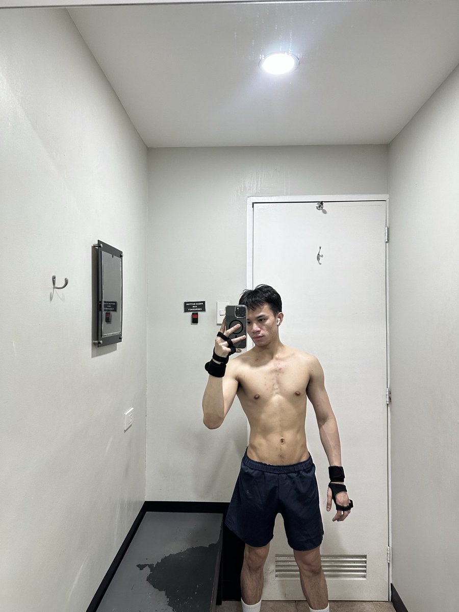 reymarkbc's tweet photo. Gym hair, don’t care.😮‍💨 https://t.co/THAPxngiJl