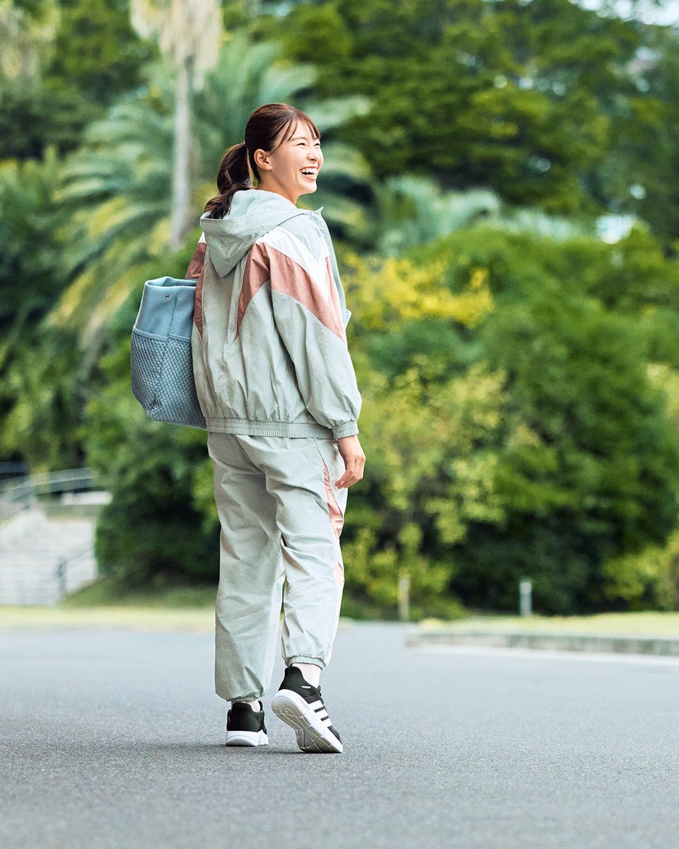 立ったまま履ける“魔法”のスニーカー🪄 渋野日向子愛用のアディダス
