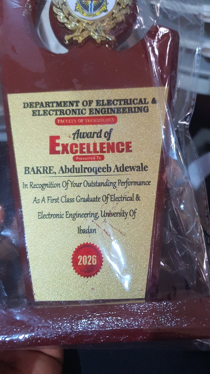 Abdulroqeeb Bakre tweet media