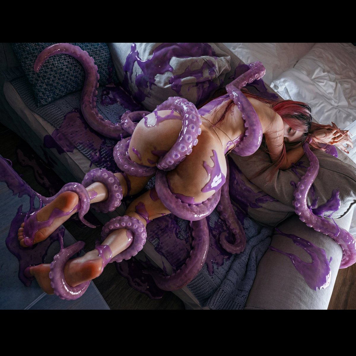 Greedcrows tweet media