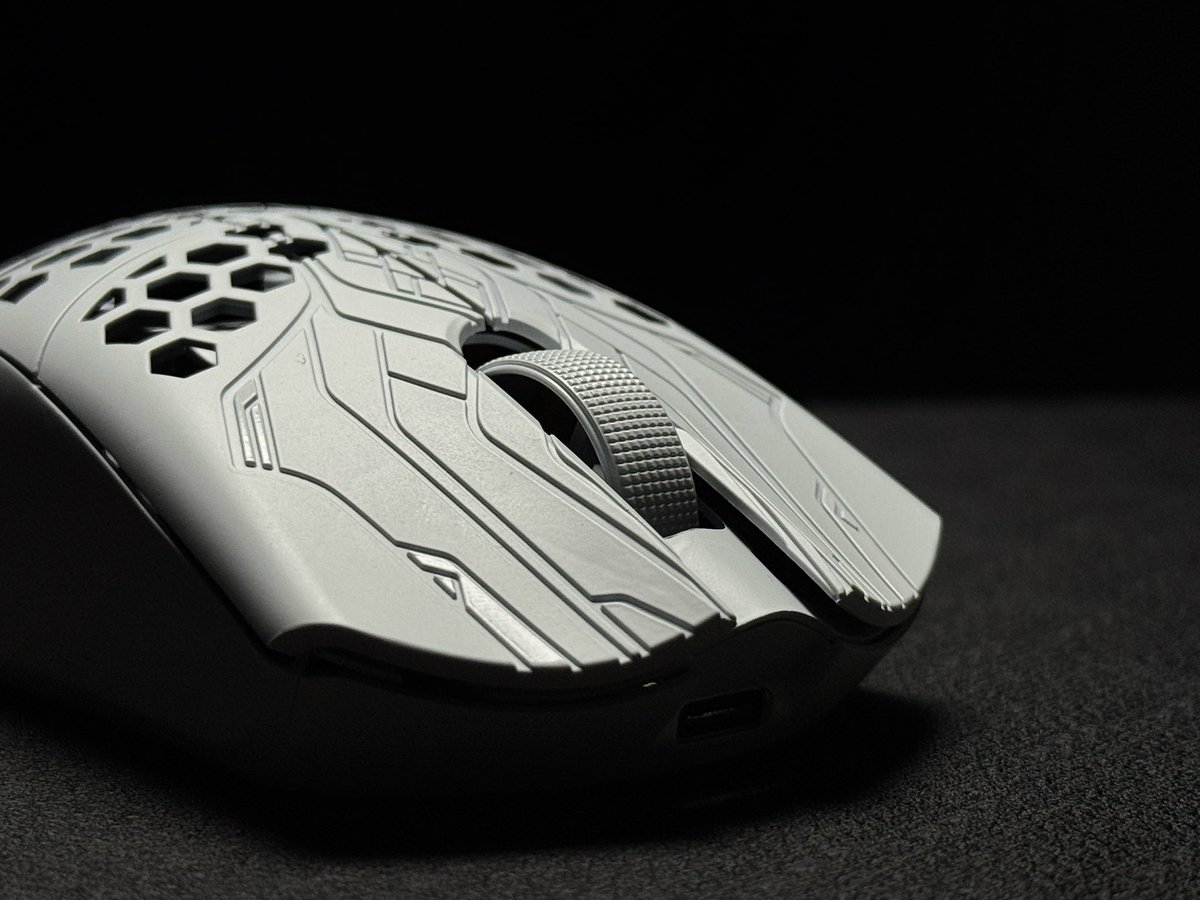 9l_/\10Б/\10_/\NLLlb_CATAHY tweet media