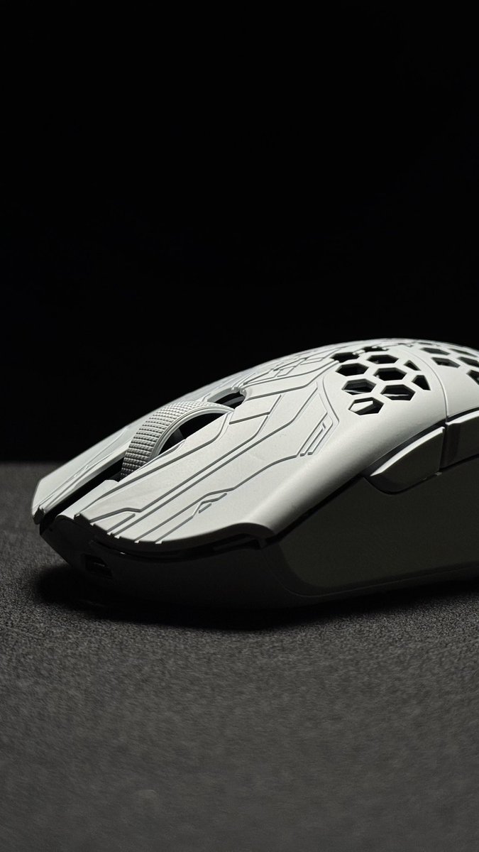 9l_/\10Б/\10_/\NLLlb_CATAHY tweet media