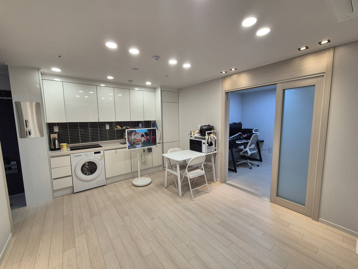 나루호도 tweet media