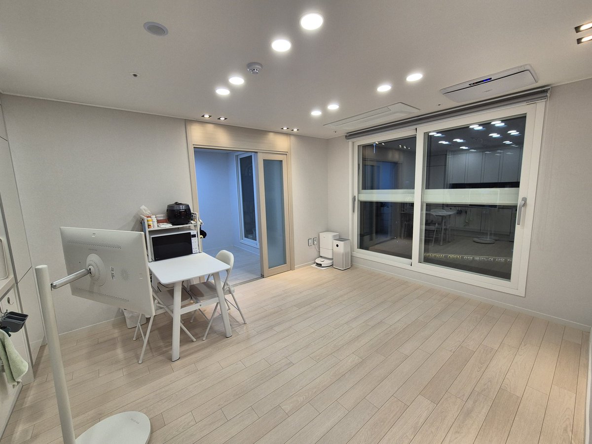 나루호도 tweet media