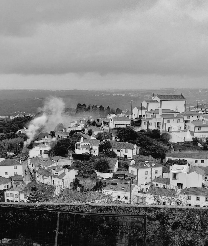Kastanienzweig's tweet photo. Peaceful village ๐
#blackandwhite #BWhite #blackandwhitephotography https://t.co/oGT1jzE7KK