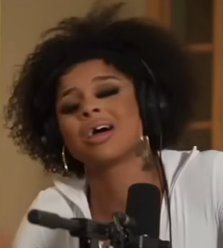 x0.Chauve🦇 tweet media