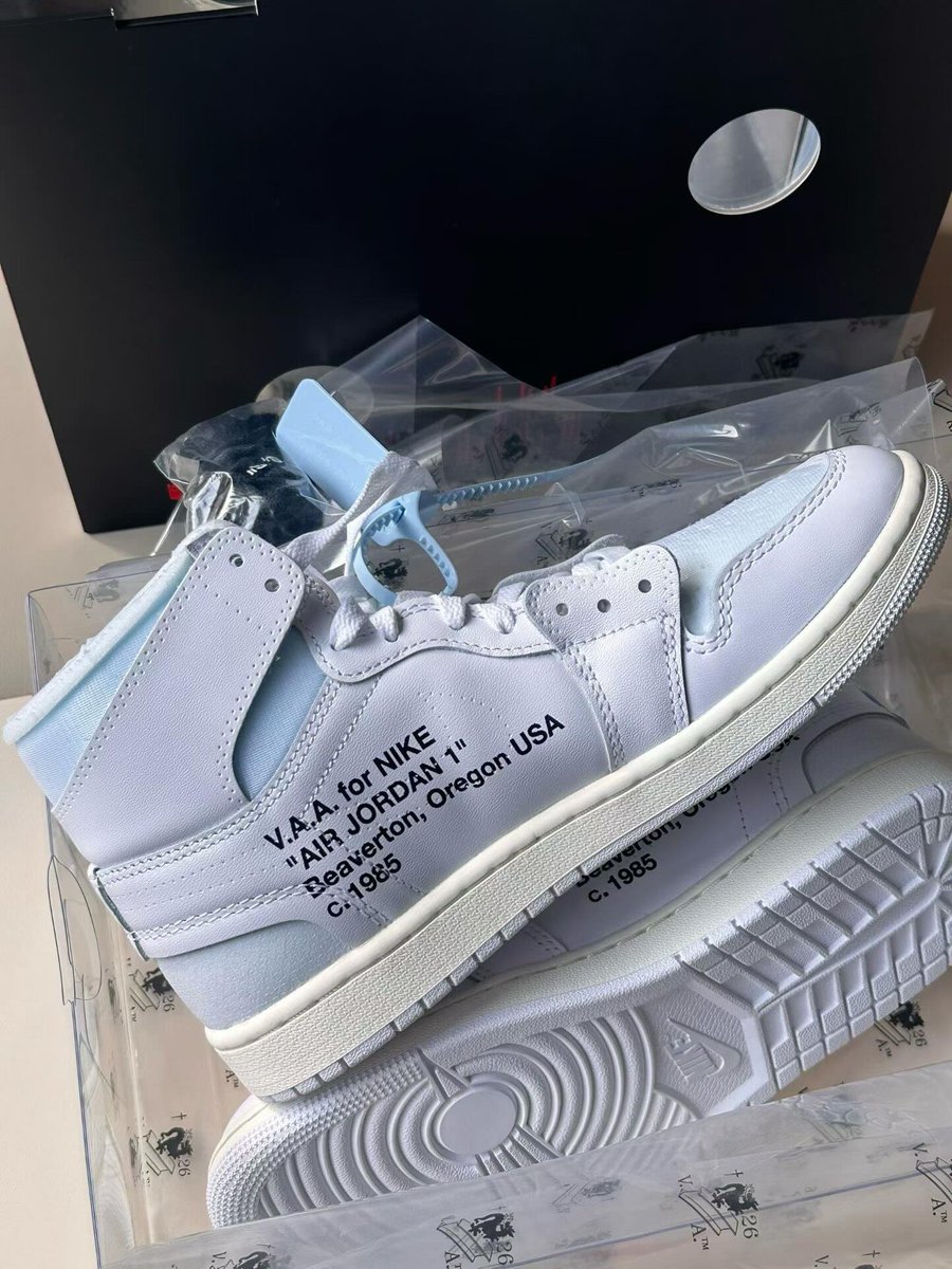 fullress's tweet photo. 【2026年 3/28 発売予定】
OFF-WHITE × NIKE AIR JORDAN 1 RETRO HIGH OG “Alaska” (オフホワイト ナイキ エア ジョーダン 1 レトロ ハイ “アラスカ”) [AA3834-100]

https://t.co/ZkSlNXNOGy
factoryinsiders https://t.co/vZ5XCiEGLU