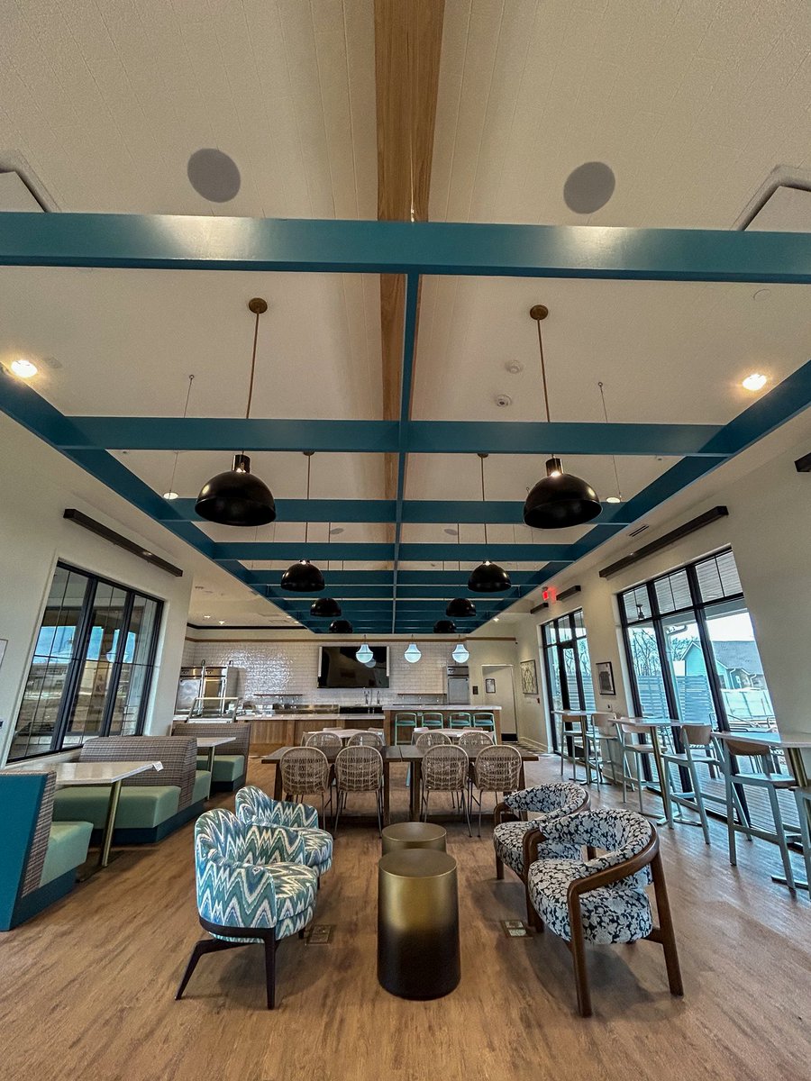 2rmillwork's tweet photo. Sienna Amenity Center is officially complete.
A new buildout featuring warm eclectic tones, white oak wood, and stone finishes. Proud of the craftsmanship and teamwork that made it happen.
#SiennaAmenityCenter #NewBuildout #CommercialConstruction #Millwork https://t.co/iHzamM9HNC