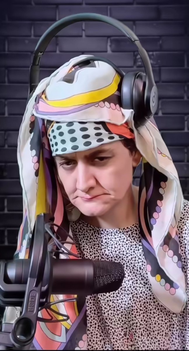 برسومه tweet media