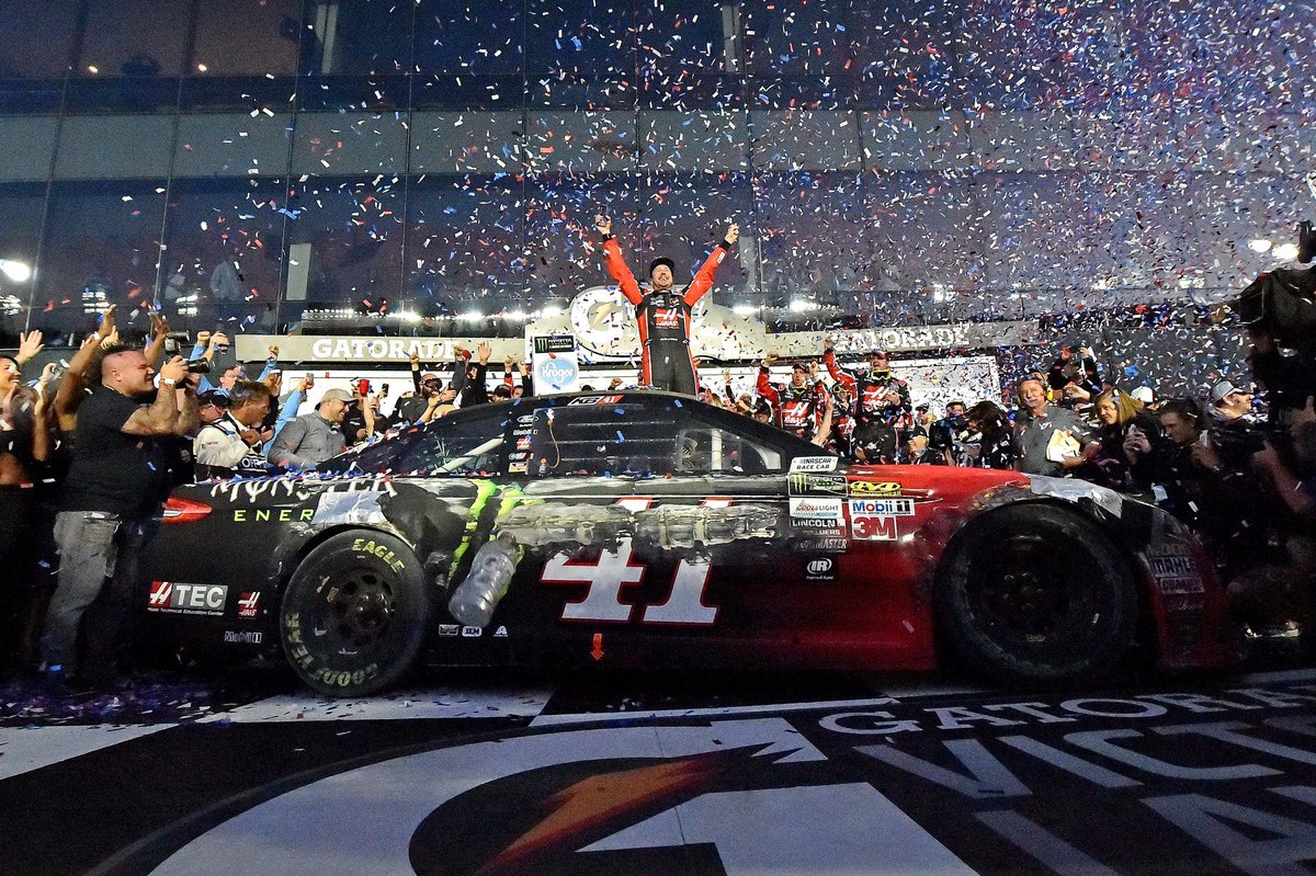 row_racing's tweet photo. Kurt Busch - (2/26/17)
#500Winner 🏁  #GreatAmericanRace https://t.co/ABMTMyHKlq