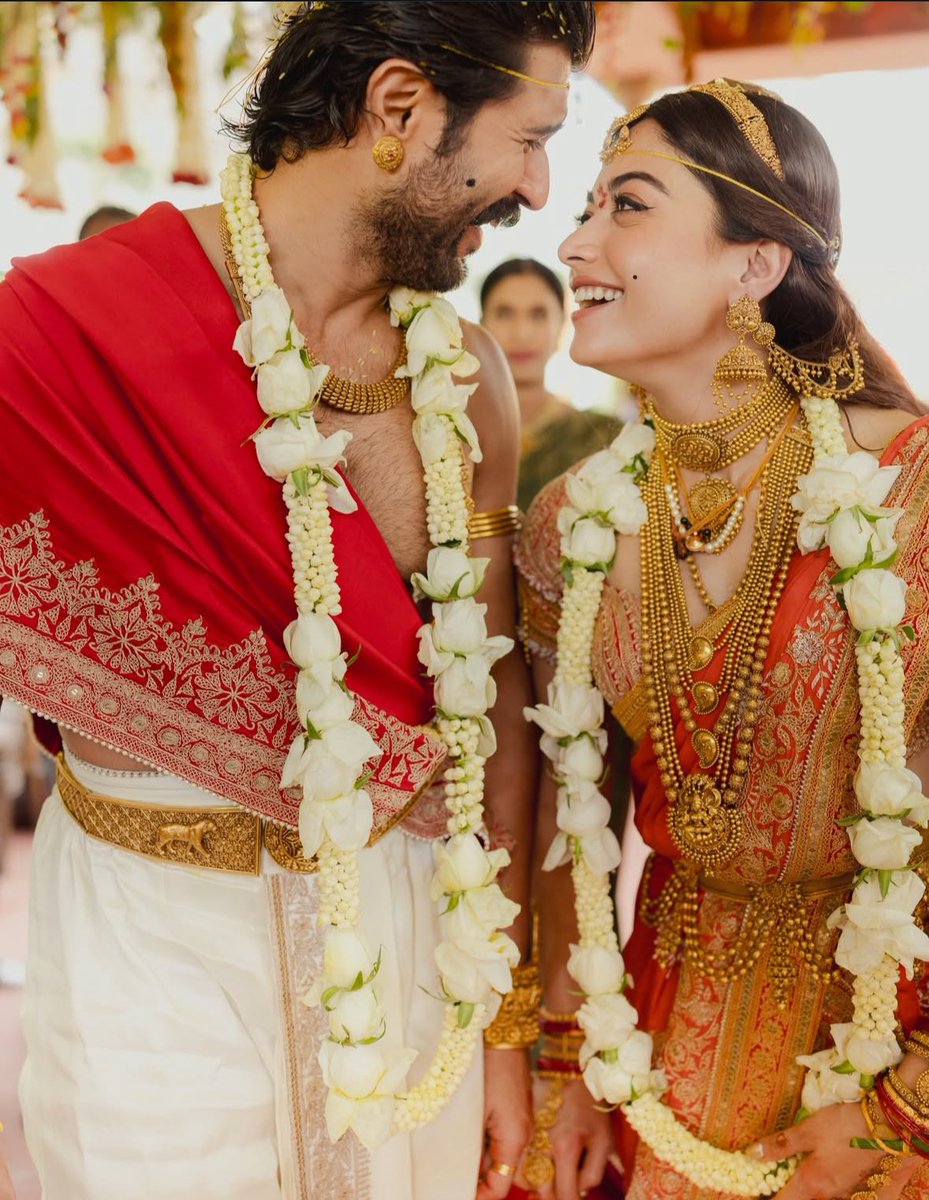 इन्द्राणी 🍁 tweet media