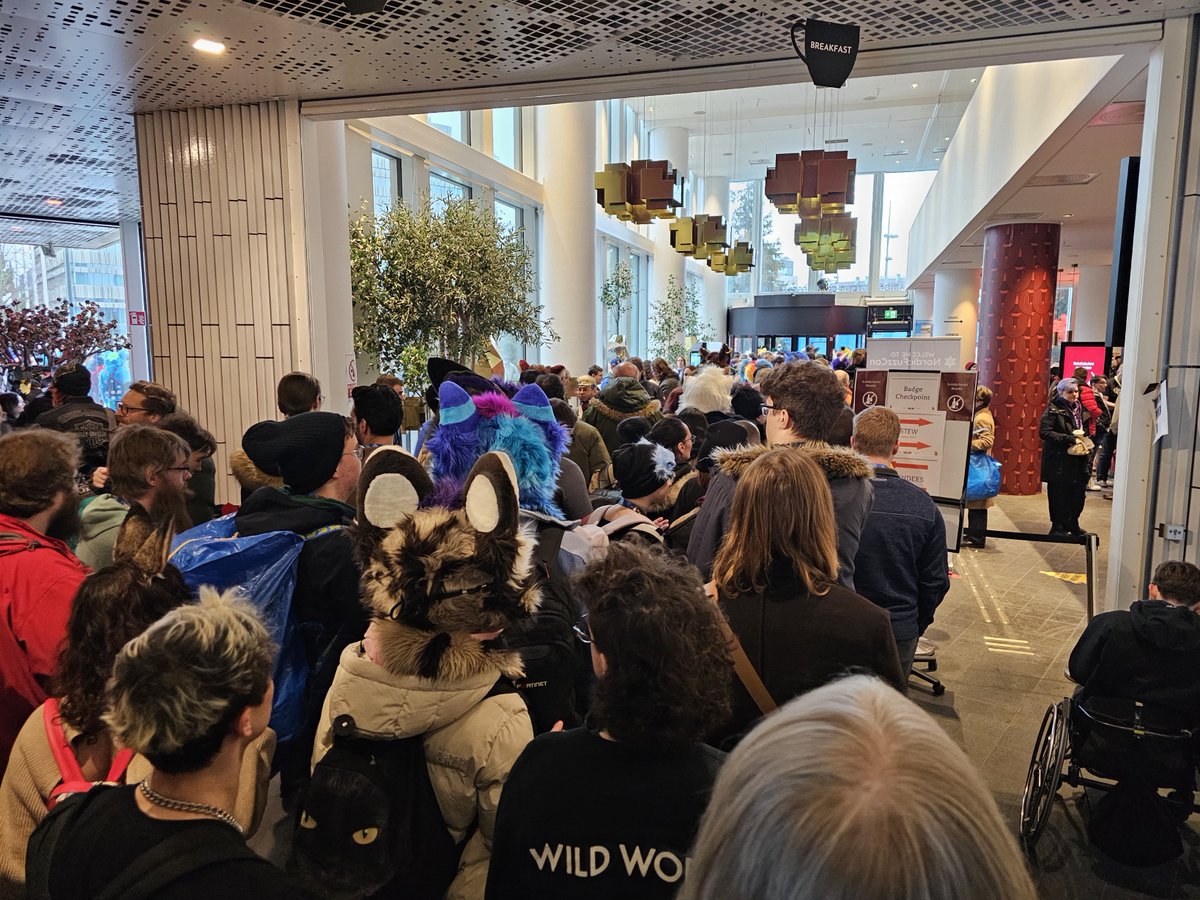 I'm a 🐶 🥪 🔜 FE, LVFC, FWA! tweet media