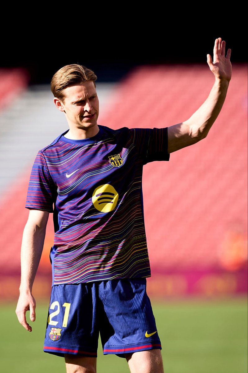 FCB World tweet media