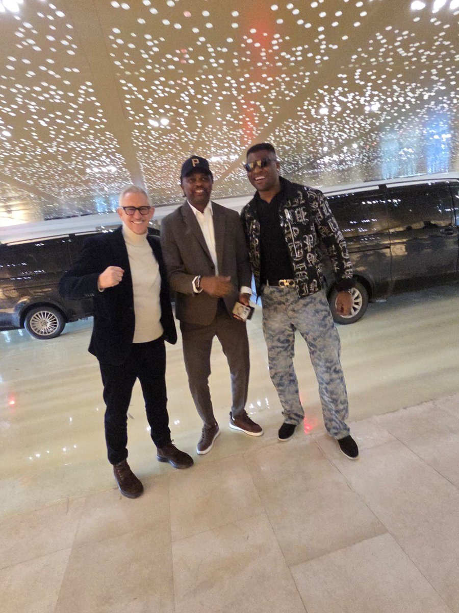 papilokanu's tweet image. KAN U BELIEVE IT TB champions are here 💪😂 I thank God 🙏 we move #legend #thankgod #positivevibesonly #onelove #football