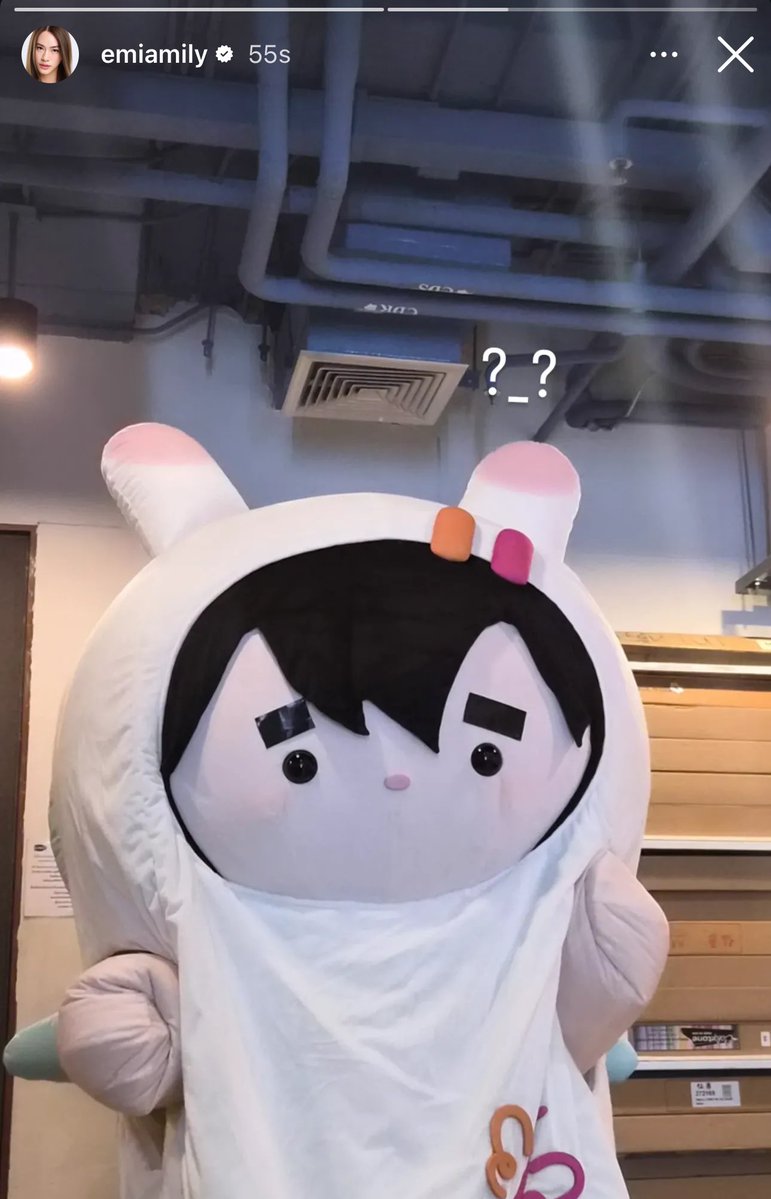 เอนี่คิ้วเหลี่ยม เหมือนพี่มี่เลย64455445554455445555555