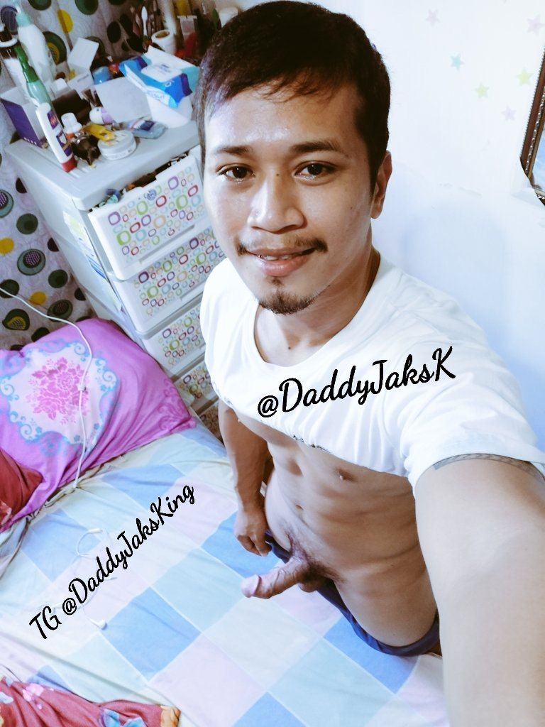 DADDY_MATT, tweet media