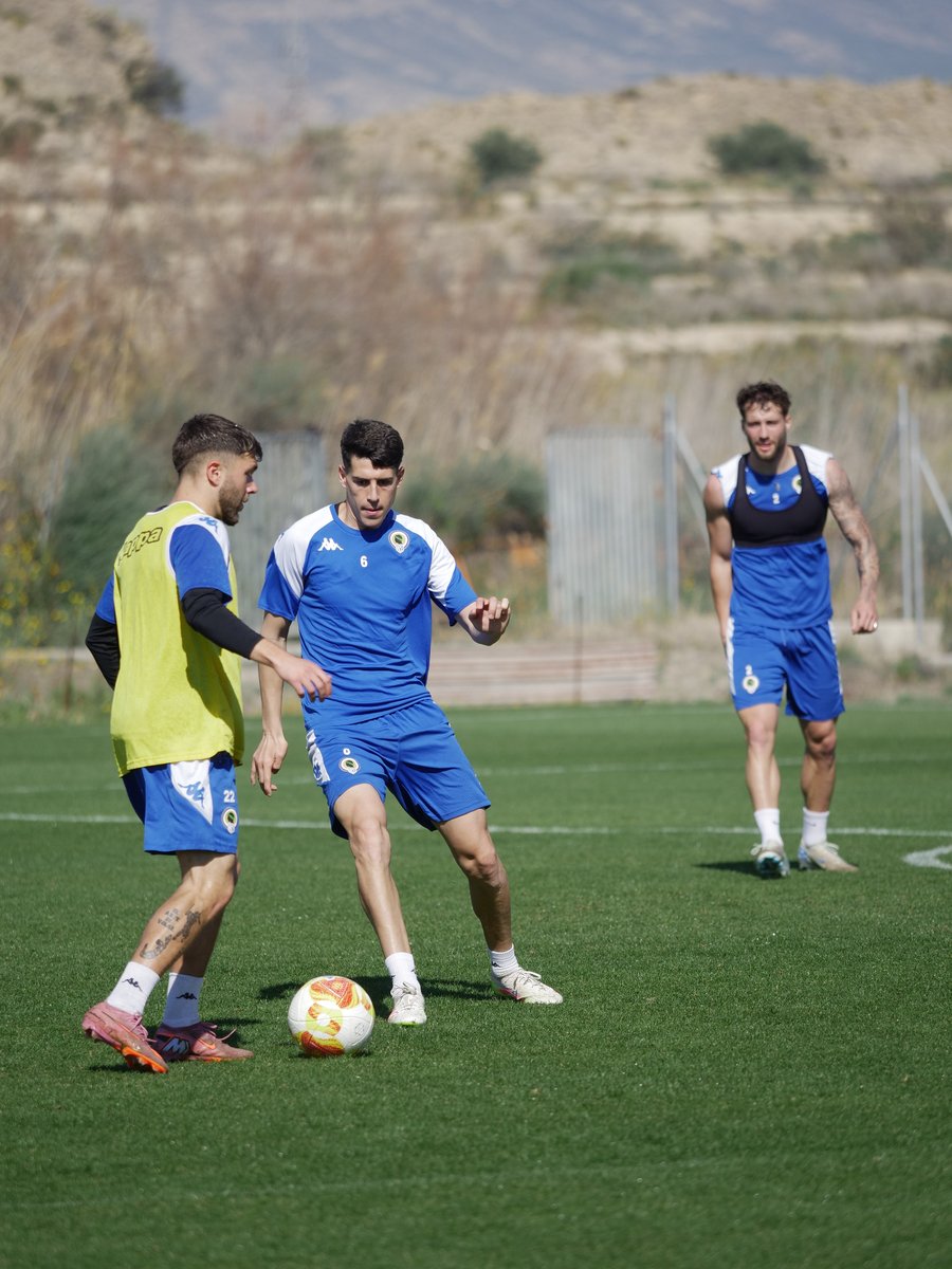 Hércules CF 💙🤍💯 tweet media