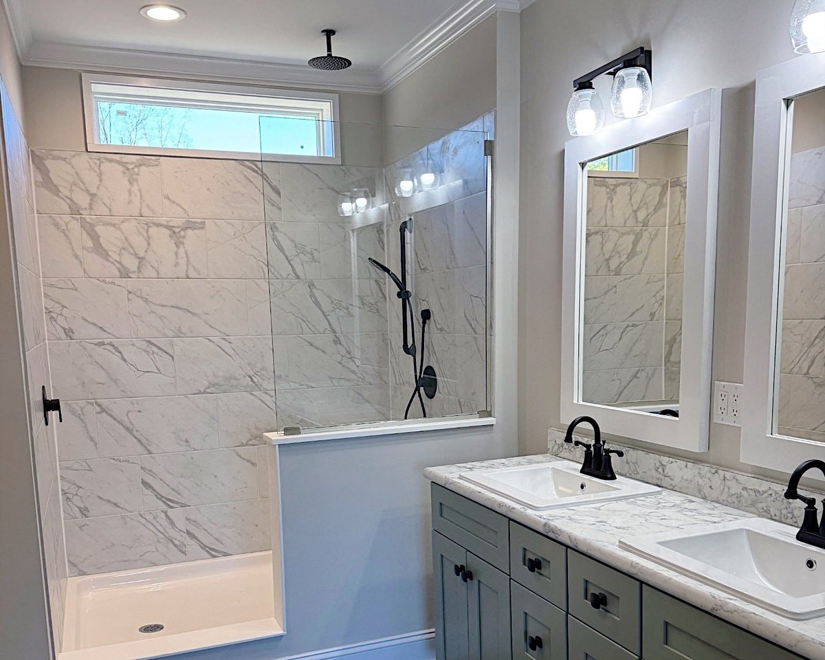 FutureHomesMod's tweet photo. Just completed this beautiful Grandview — a 3-bedroom, 2-bath layout — features open living space and a spacious kitchen with abundant cabinet storage, perfect for gathering and everyday living. 

Congratulations to the happy homeowners in Vanceboro, NC! https://t.co/zZaPwdEWRE