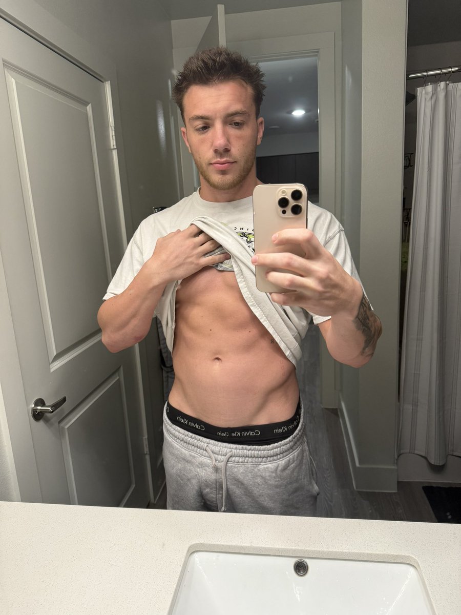 JacobMatthewFit's tweet photo. good morning ☀️, say it back 😝 https://t.co/jhPF781EEw