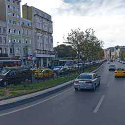 Bakın gayrimüslim malına nasıl çöküyorlar.

Kısa yazacağım lütfen iyi okuyun ve birisi bunun peşine düşsün. 2011'de hanımın memleketi Arnavutluk'ta komşuları İstanbullu olduğumu öğrenince kahve içmeye çağırdı. Beyoğlu'nda Osmanlı'dan kalan mülkleri için bir teklifte bulundular👇