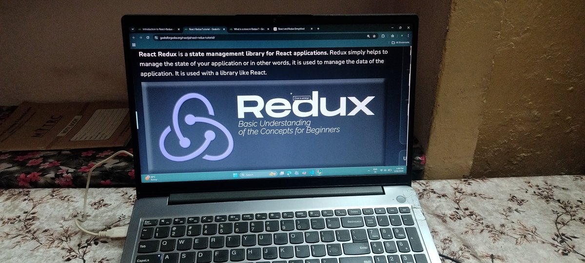 programmer44907's tweet photo. Learning Redux today 🧠⚡
Finally understanding how predictable state management works — one single store, pure reducers, and actions flowing in one direction.
State → Action → Reducer → Store → UI 🔁
Small steps. Big progress. 🚀
#Redux #React #WebDevelopment #JavaScript https://t.co/710jurkrGo