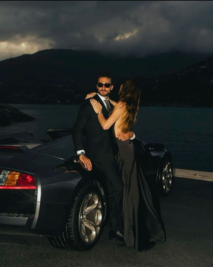 _msd_de's tweet photo. Dating heute:
Ghosting, Breadcrumbing, Lovebombing.
Dating mit einem Sugardaddy:
Reservierung, Chauffeur, Klartext. 🚘

#MySugardaddy #Sugardaddy #Sugarbaby #DatingTrend #LuxusDating #NoGames https://t.co/O1ulDLwvoH