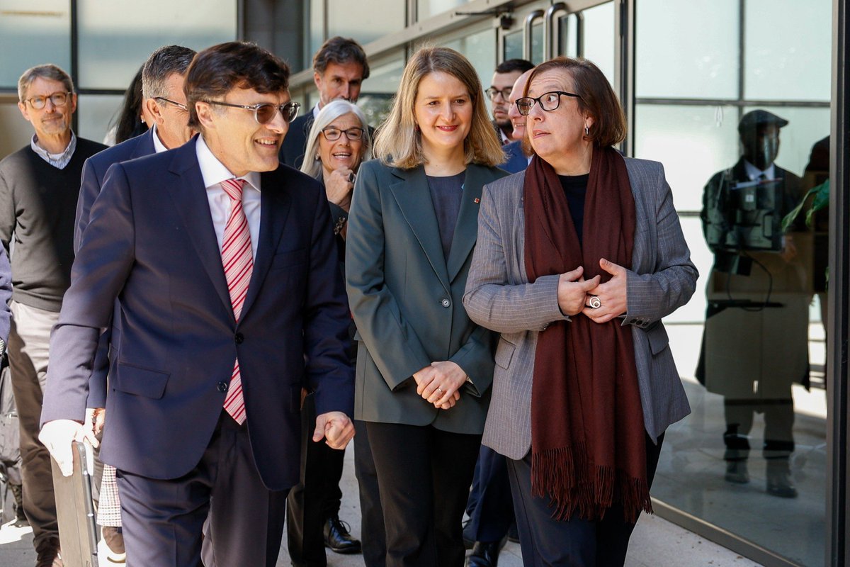🚀 Hoy hemos inaugurado la nueva sede de '<a href="/XTalentoDigital/">Por Talento Digital, de Fundación ONCE</a> Barcelona', un centro pionero que formará en inteligencia artificial, ciberseguridad y análisis de datos a 1.000 personas con #discapacidad en 4 años.

bit.ly/4cgmIzU  <a href="/barcelonactiva/">Barcelona Activa</a>