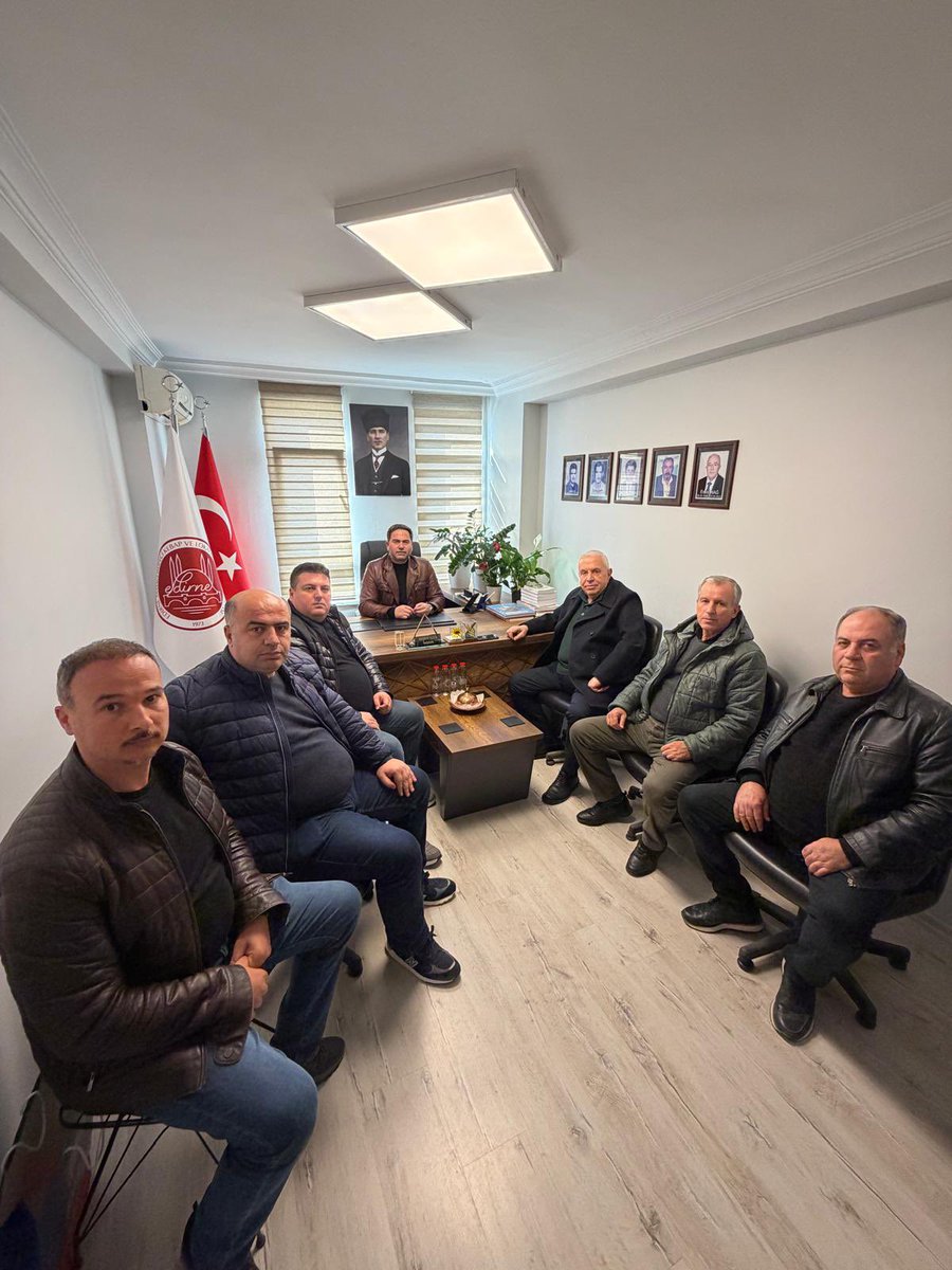 Odamız Yönetim Kurulu Başkanı Sezai Irmak, Yönetim Kurulu Başkan Yardımcımız Suat Bulut, Yönetim Kurulu Sayman Üyemiz Mustafa Yılmaz ile Yönetim Kurulu Üyemiz Fikret Çetinkaya, Edirne Tatlıcı Büfeci Kebap ve Lokantacılar Esnaf Odası Başkanı Harun Özen’i ve yönetimini ziyaret