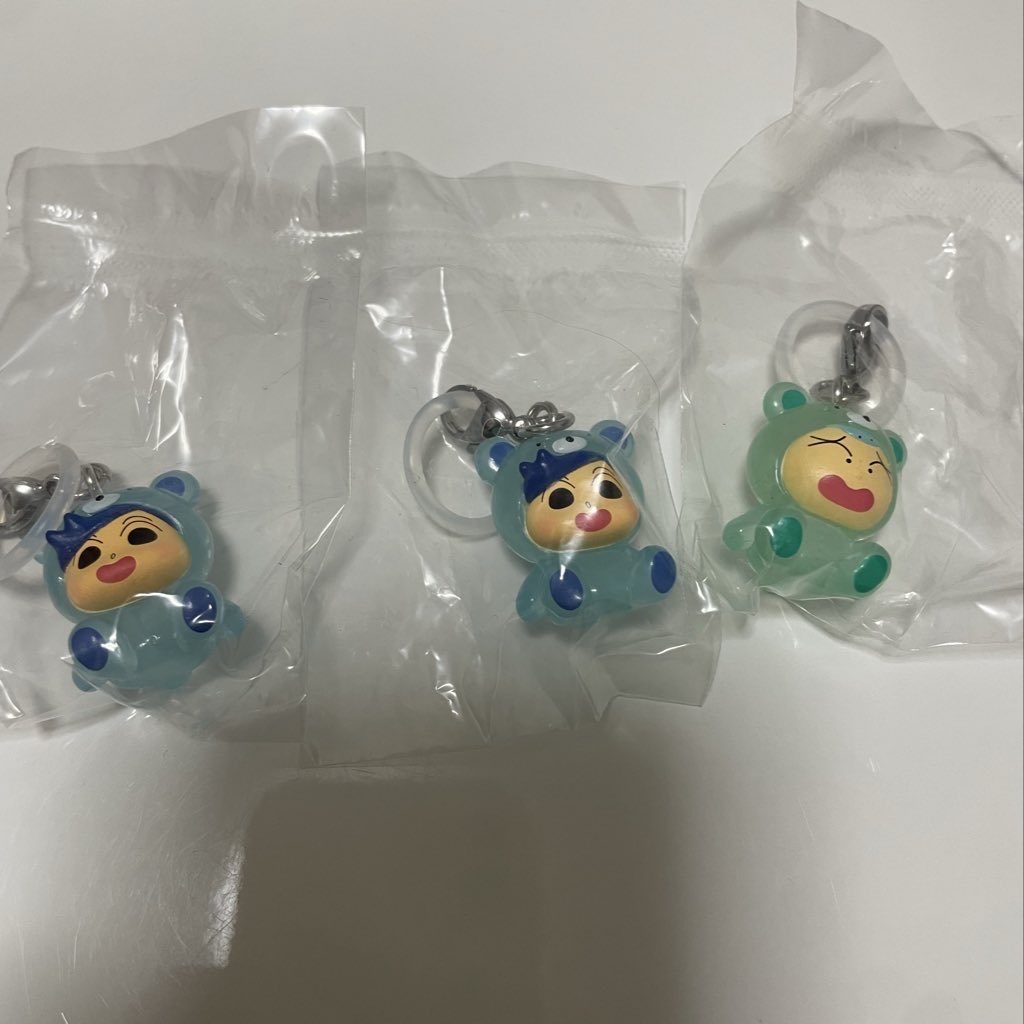 bm_know420's tweet photo. クレヨンしんちゃん めじるしアクセサリー みんなでくまパジャマ ガチャ

譲 かざまくん まさおくん

求 ボーちゃん≫ネネちゃん

郵送希望
お気軽にお声がけください🌟 https://t.co/t6cbHR3zGs
