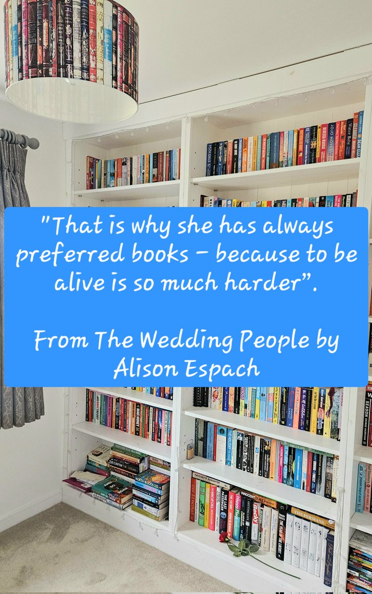 Bookaholic Bex tweet media