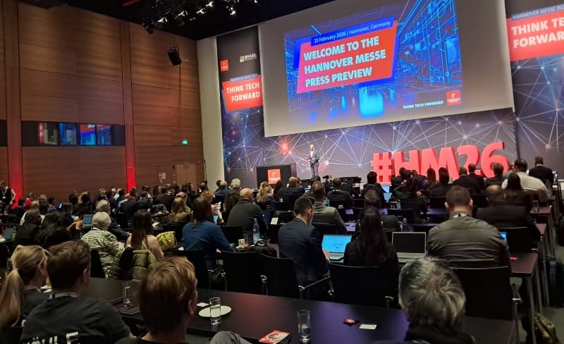 infoPLC_Plus's tweet photo. La IA física y los entornos IT/OT concentran el interés de Hannover Messe
https://t.co/cXh0OUjwhm
La edición de 2026 del encuentro más importante de Europa de la Industria 4.0 está a pocas semanas de abrir sus puertas. infoPLC++ no se ha perdido ese momento. https://t.co/zvCdx9ngEk