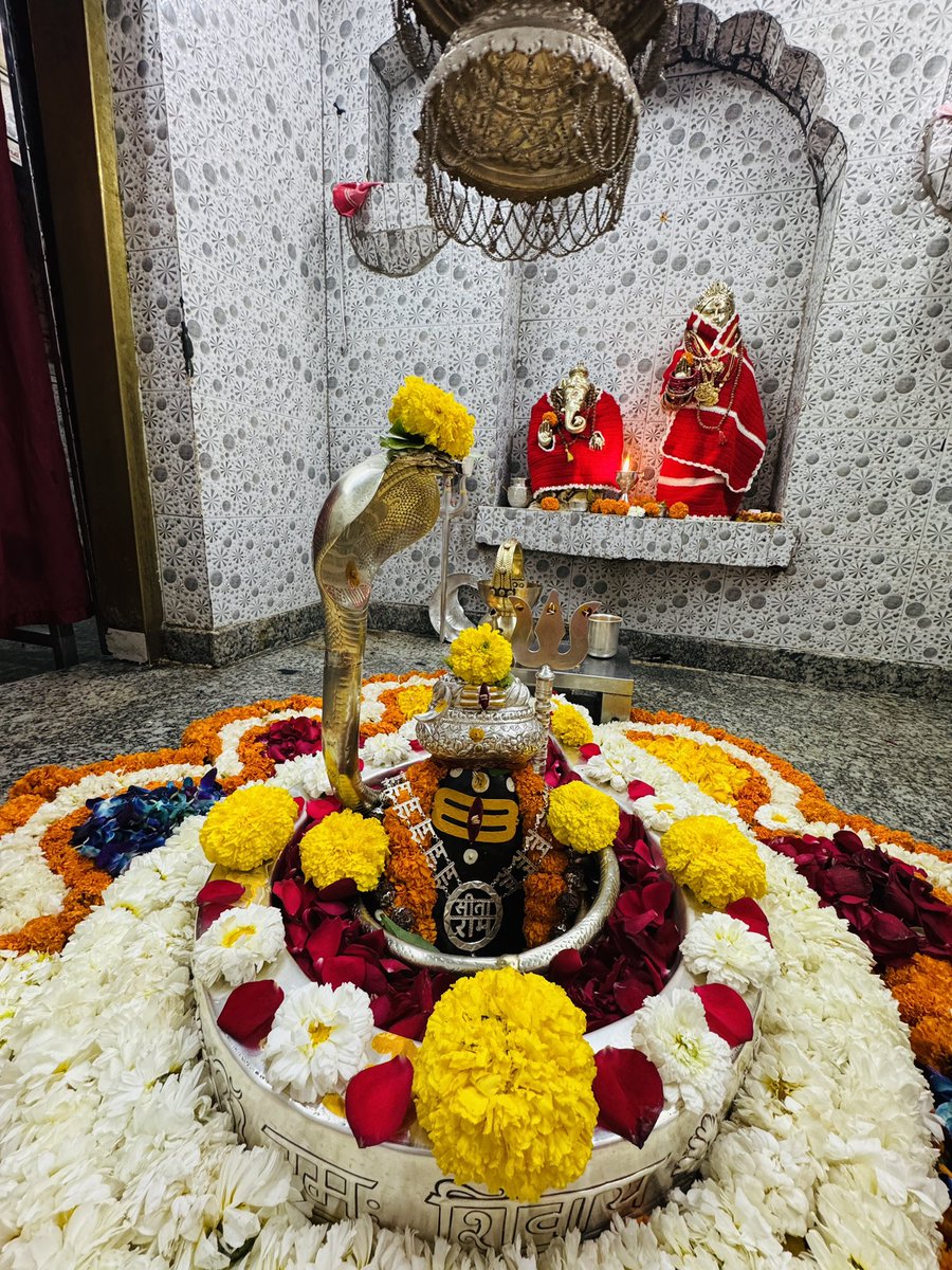 neelkanthtemple's tweet photo. शुभ रात्रि श्री नीलकंठ महादेव जी

📍 श्री नीलकंठ महादेव मंदिर उत्तराखंड https://t.co/rGuu7nnRI8