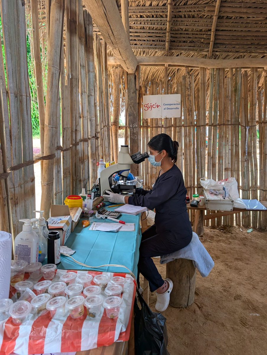 SolidaridadM's tweet photo. Brigada Sanitaria en Río Maniquí 🩺💉
Atención sanitaria integral a comunidades indígenas en territorio de difícil acceso: consultas, vacunación y atención a mujeres y niñez.
Seguimos garantizando el derecho a la salud. @gijon https://t.co/unq96mAo4I