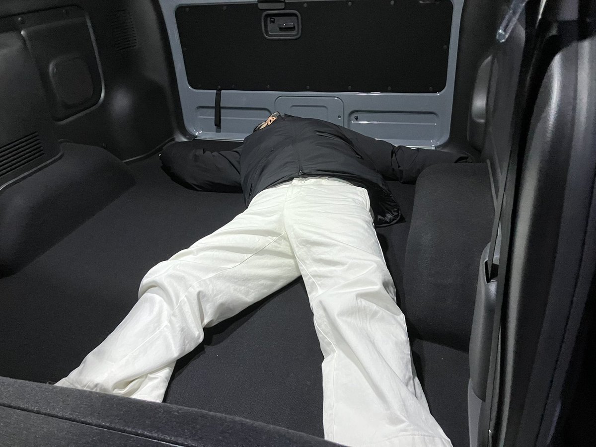 キャラバン納車！
後ろひろーい！