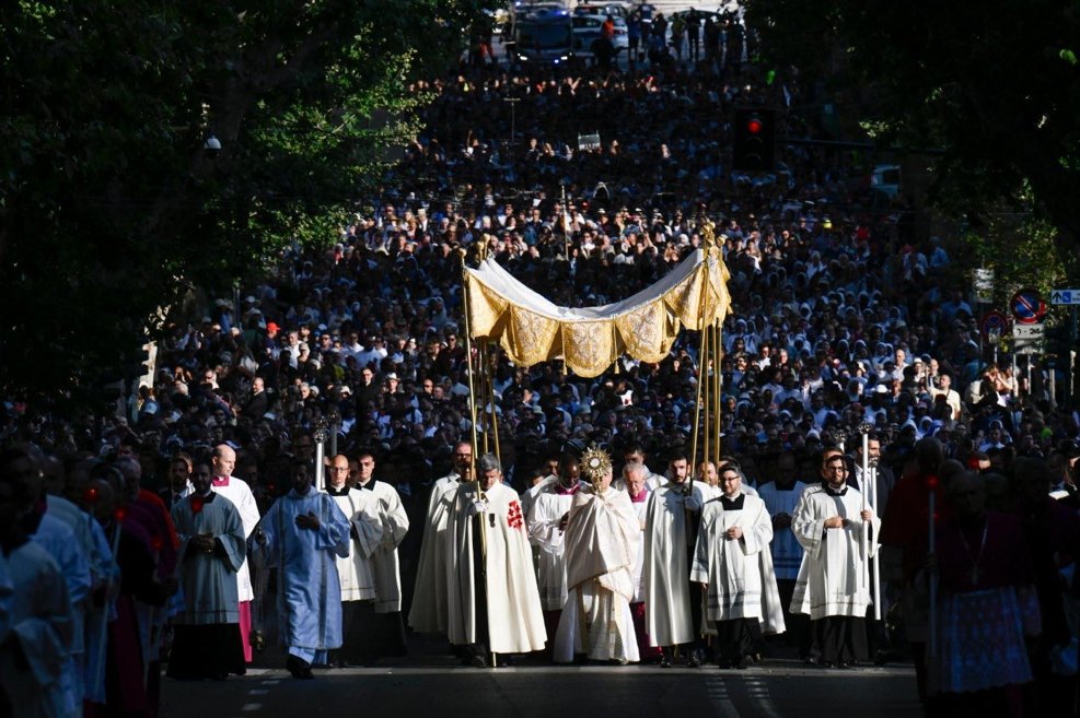 El domingo 7 de junio, solemnidad del Corpus Christi, el Papa León XIV celebrará una Eucaristía en el centro de Madrid.

Hay posibilidades de que el Papa presida una procesión Eucarística, portando la Custodia por el Paseo de la Castellana, como hizo hace un año por las calles de