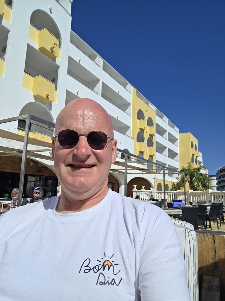 DeegallMckillen's tweet photo. Bom dia #Algarve 26 de fevereiro #Factor30 type of weather https://t.co/oPIPERwtcS