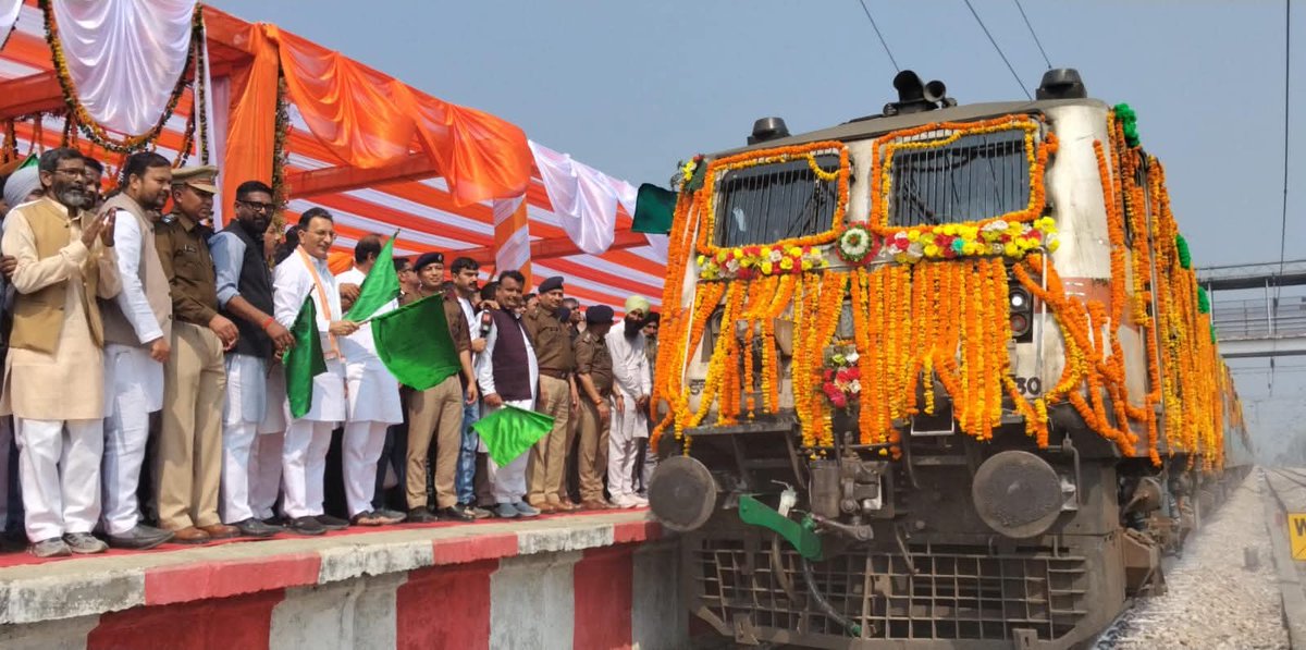 Izzatnagar_DRM tweet media