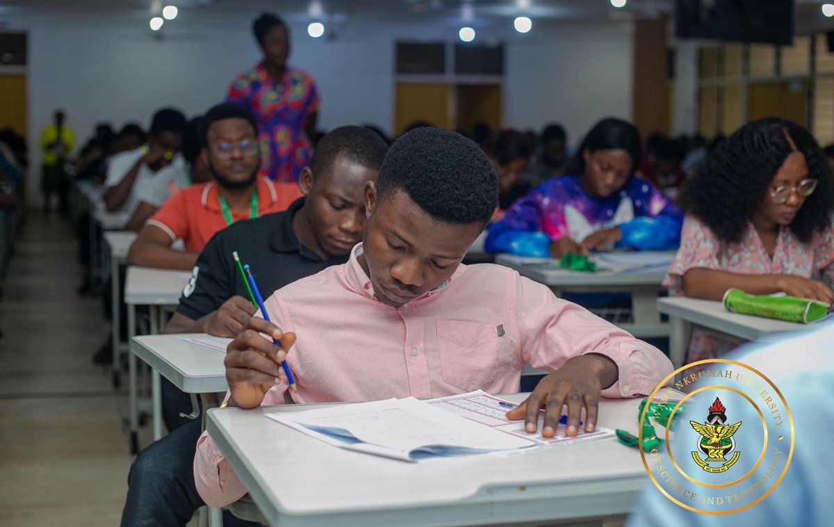 DrRichieAsare's tweet photo. Best in Biostatistics
Best in Ghanaian Sign Language 
Best in French for Health Professionals
Best in Pharmacoeconomics
All these awards don't exist and I never won them.
Regardless, I'm back on the TL. 
This time, as a knight in Alwhite armor. ⏳
#WCC X #The10thWhiteCoat https://t.co/CH5rSBZ1Kk