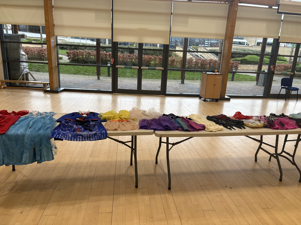 Mrs Cooper tweet media