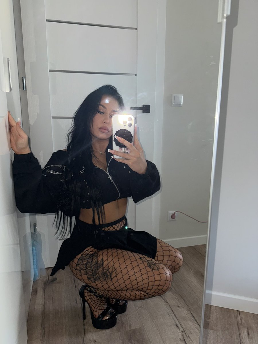 Nykovska tweet media