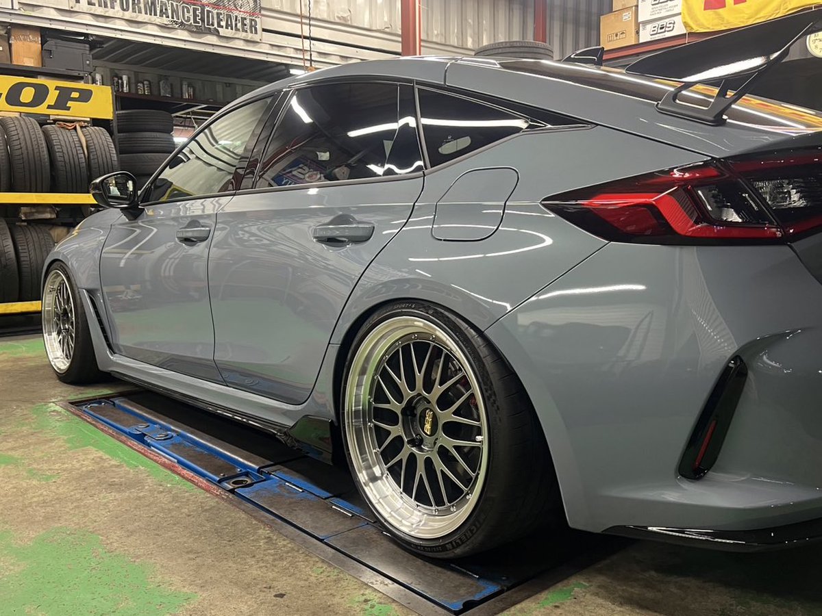 GNKN0458's tweet photo. もういいや、公開しちゃうぞ。

wheels:BBS LM 19×10.0(LM404)
Tires:Michelin PS4S HO 265/30R19
suspension:RS-R Best-i active

あとヤリスからナルディ流用、HybridRacingのシフトノブ。

これならドヤってええでしょ😏 https://t.co/Gc24FR17IZ