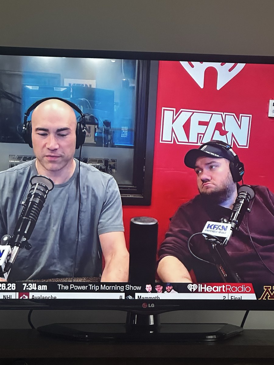 I wish someone looked at me with the amount of love that <a href="/ZachHalverson/">Zach Halverson</a> has for <a href="/nacholeber/">Ben Leber</a>