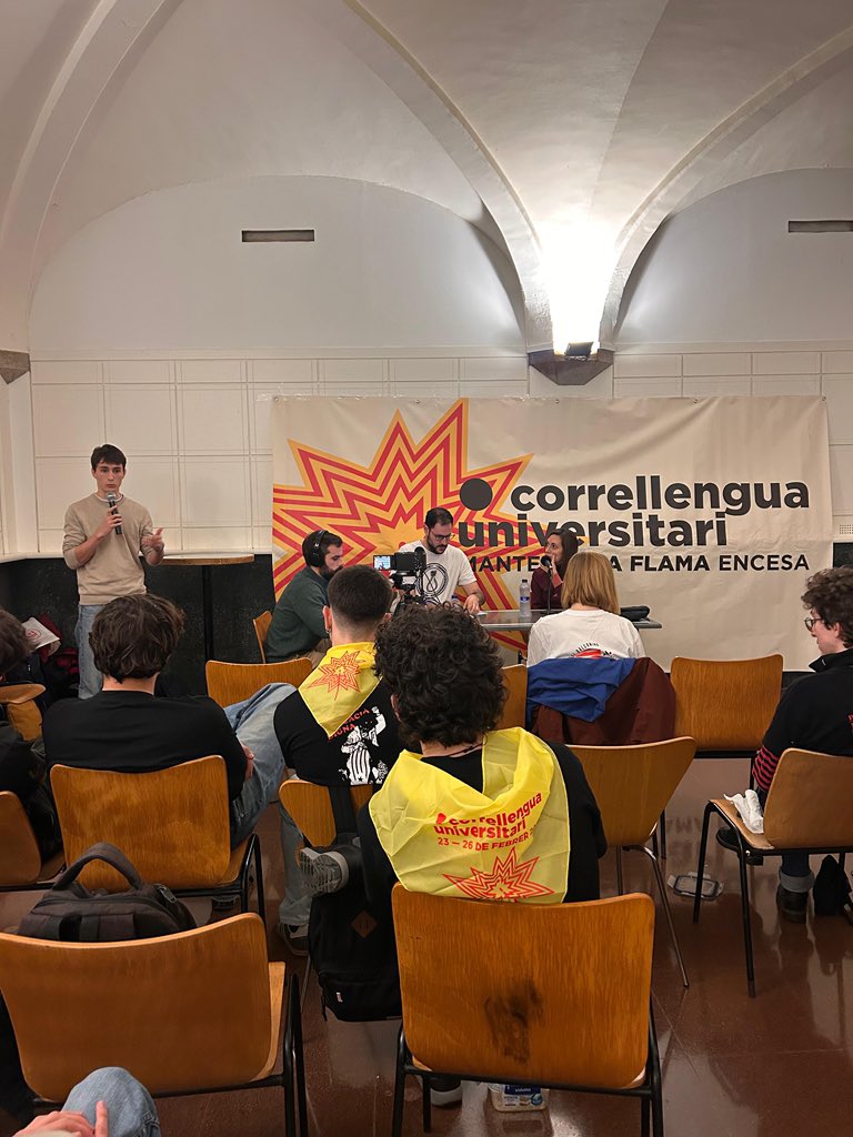 Correllengua universitari tweet media