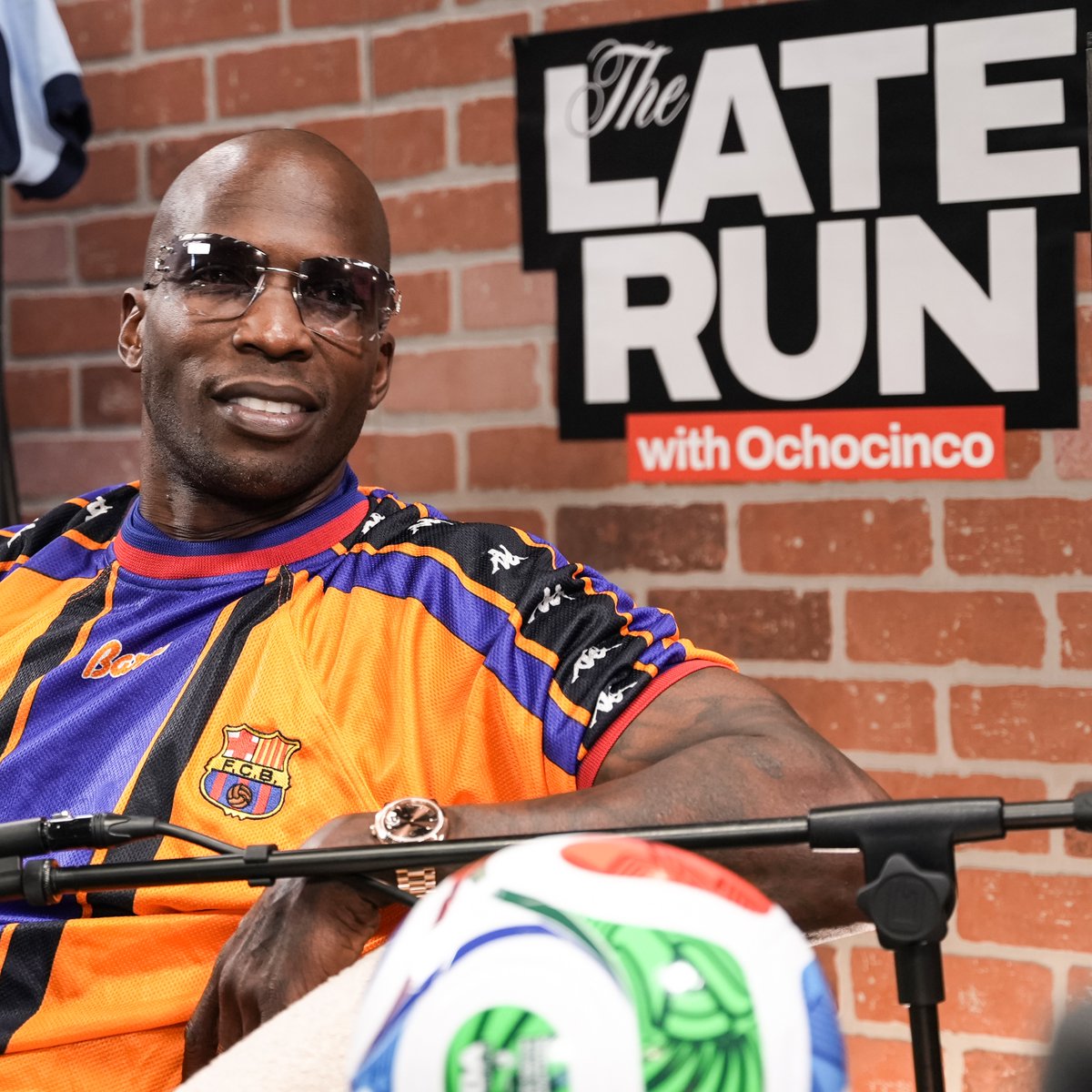 FOS's tweet photo. Exclusive: Chad Ochocinco is launching a new soccer podcast called 'The Late Run with Ochocinco'.

The show, which @ochocinco tells FOS will "bridge the gap and get people interested in ‘the beautiful game,’” launches today with Bert Kreischer as a guest.

By @sportsrapport ⬇️