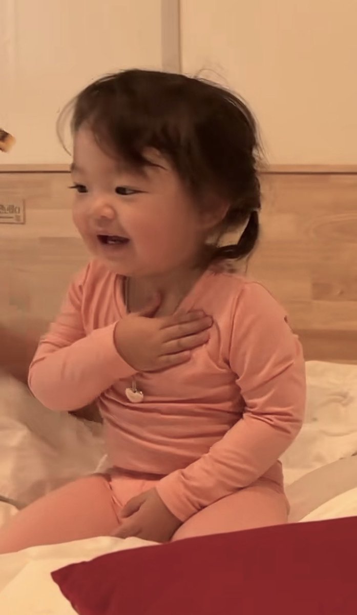 โน่ไพ่ลับเอ้ดเอม tweet media