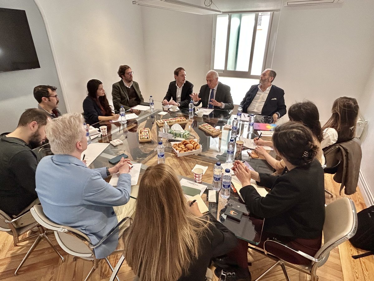 Thinking Heads tweet media